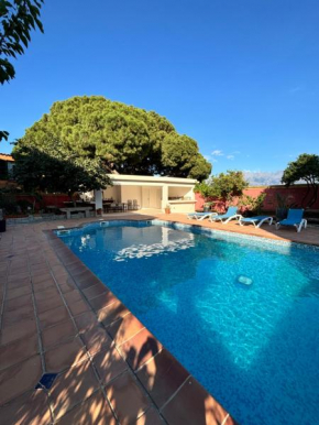 Résidence ANTONIA Appartements avec piscine commune - centre ville Calvi
